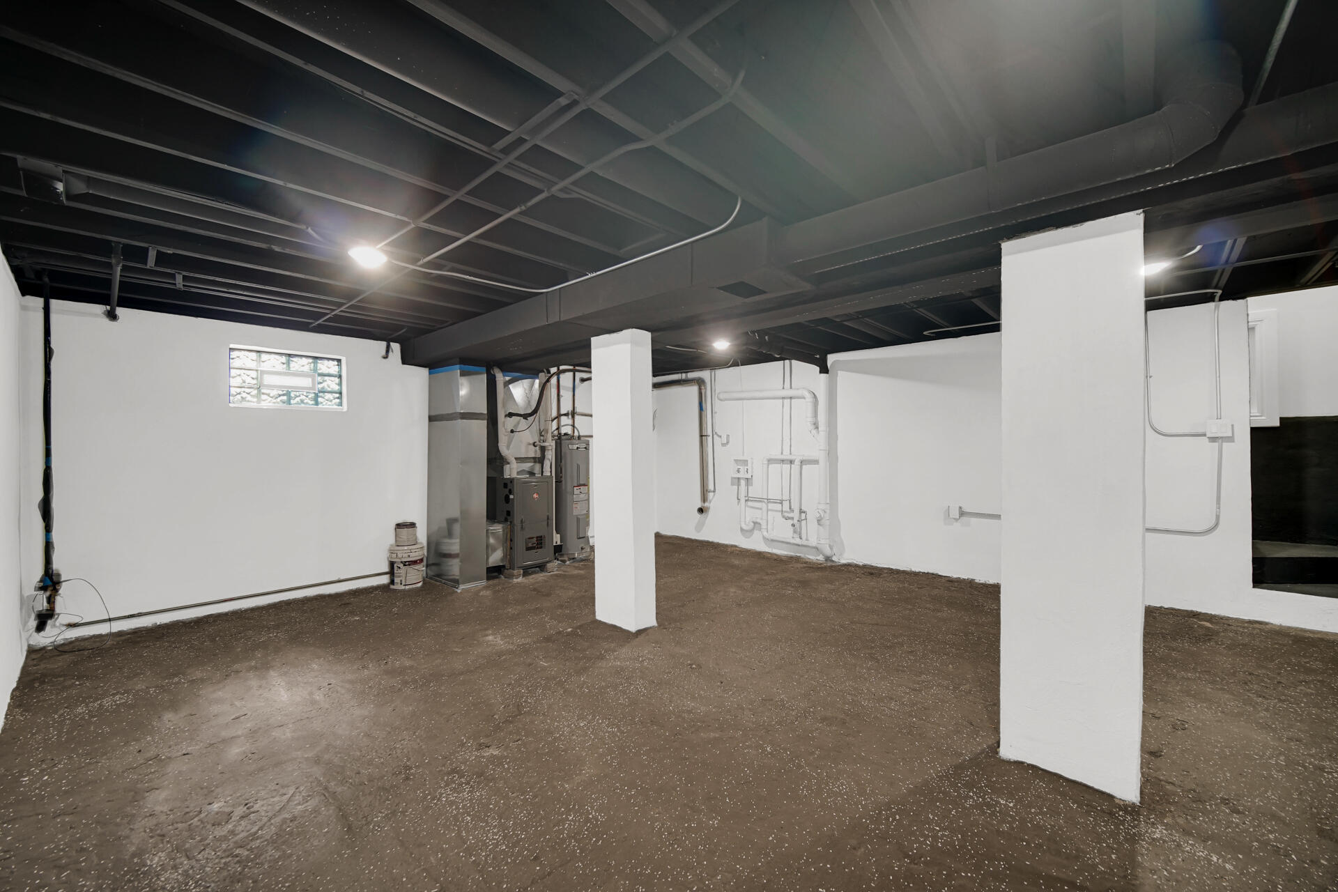 2232 Roosevelt Place Gary, IN 46404 - Photo 15 of 21 a view of empty room with an empty space