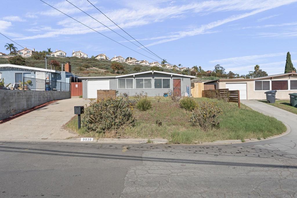 9838 Ivanho Street Spring Valley, CA 91977 - Photo 2 of 25 Gallery Image 2