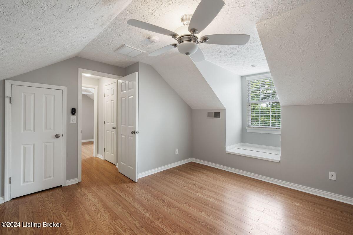 7021 Routt Road Louisville, KY 40299 - Photo 26 of 29 27