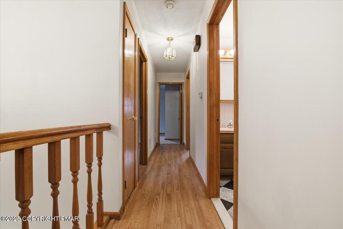 5 Cedar Road Mount Pocono, PA 18344 - Photo 12 of 30 Main Hallway