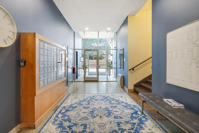 $106,000 | 488 Wabasha Street North, Unit 606, St. Paul, MN 55101