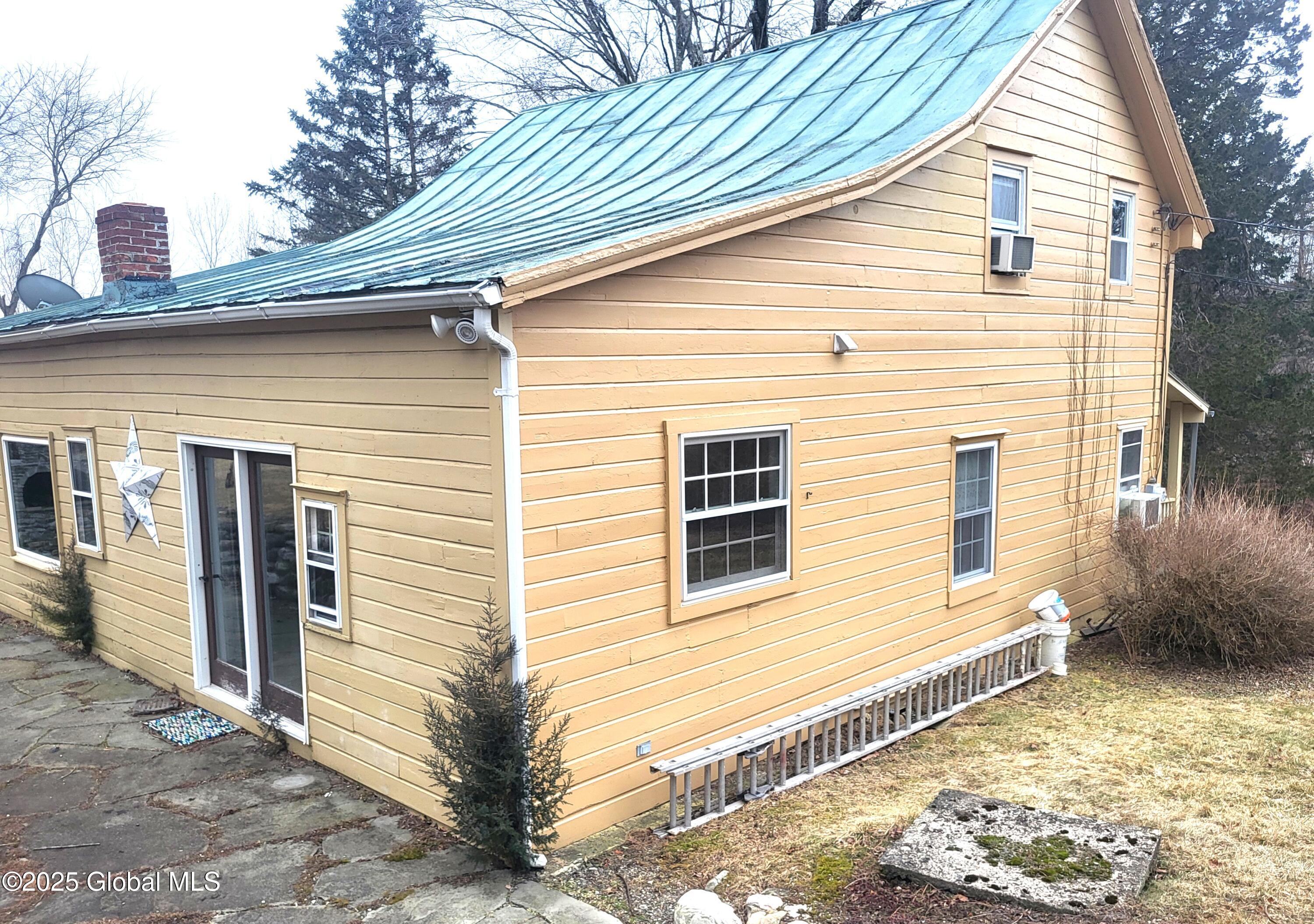 839 Old Post Road Kinderhook, NY 12106 - Photo 2 of 9 back