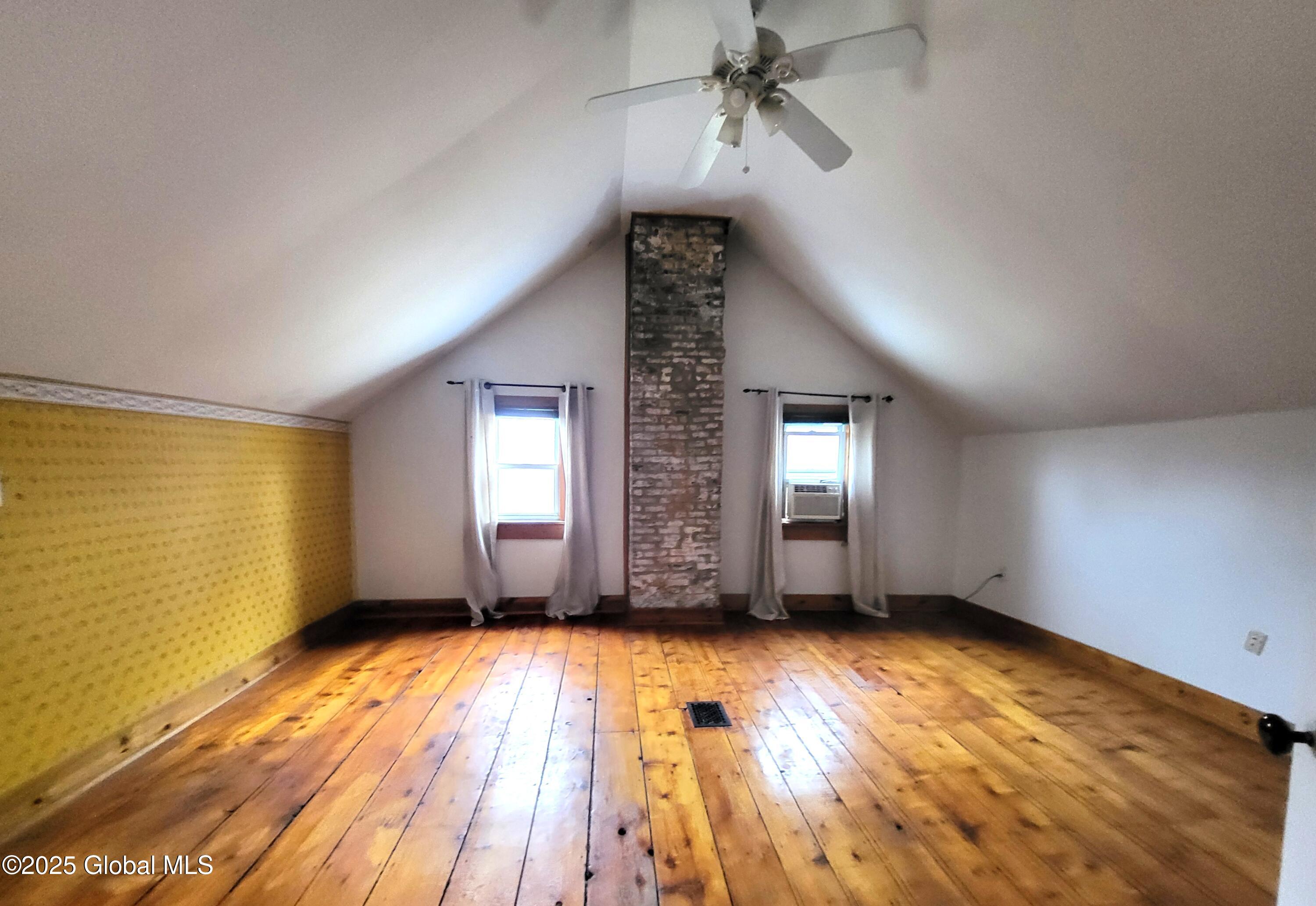 839 Old Post Road Kinderhook, NY 12106 - Photo 7 of 9 br