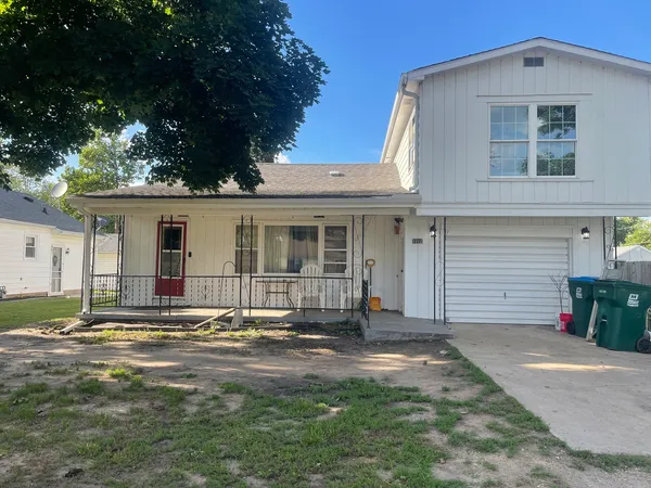 $125,500 | 1212 West 21st Street, Rock Falls, IL 61071