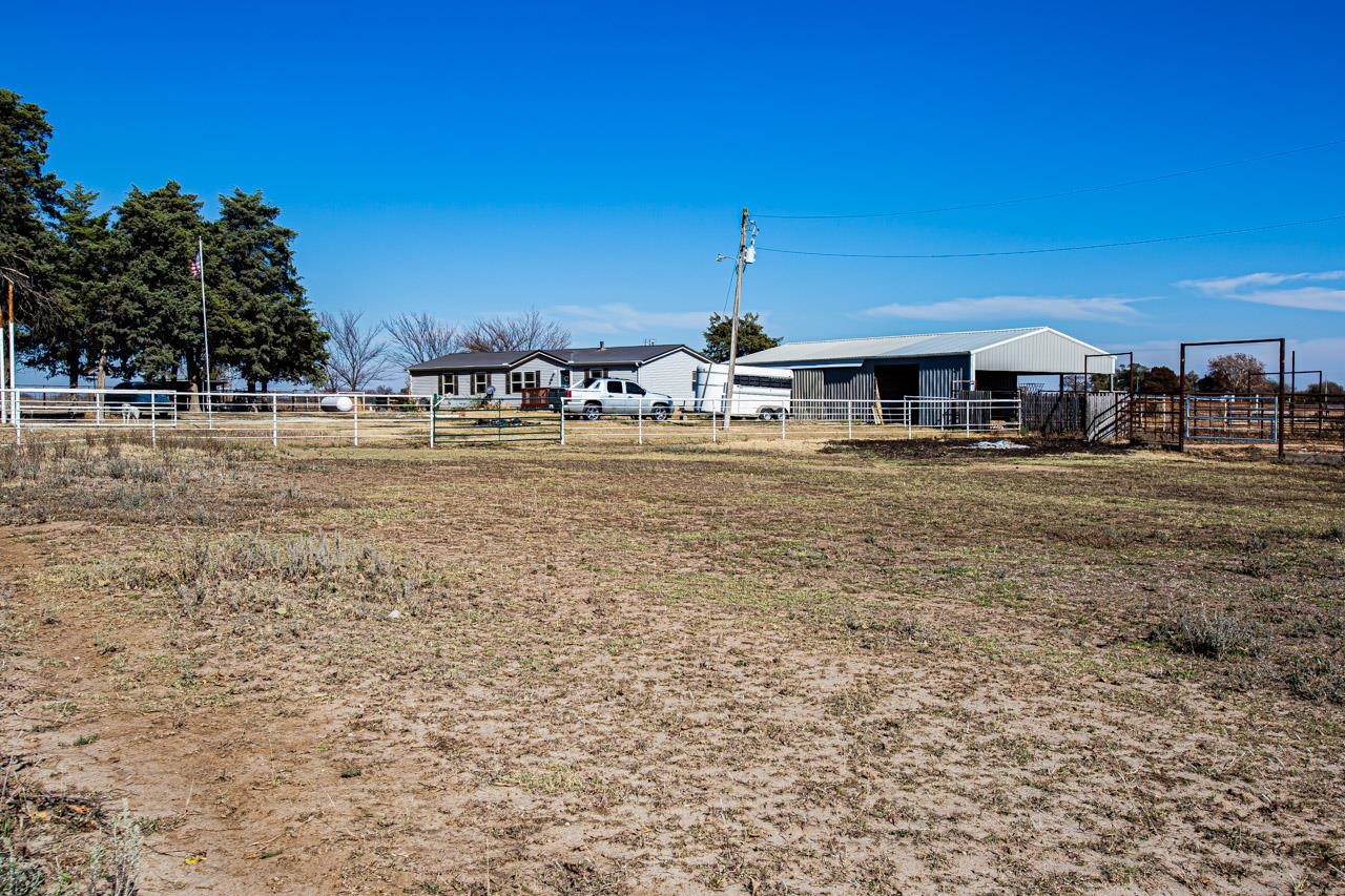 20942 Southwest Tawakoni Road Douglass, KS 67039 - Photo 23 of 34