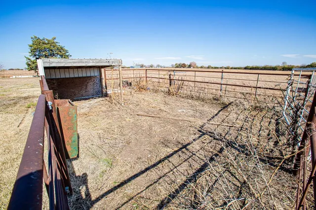 $259,000 | 20942 Southwest Tawakoni Road, Douglass, KS 67039