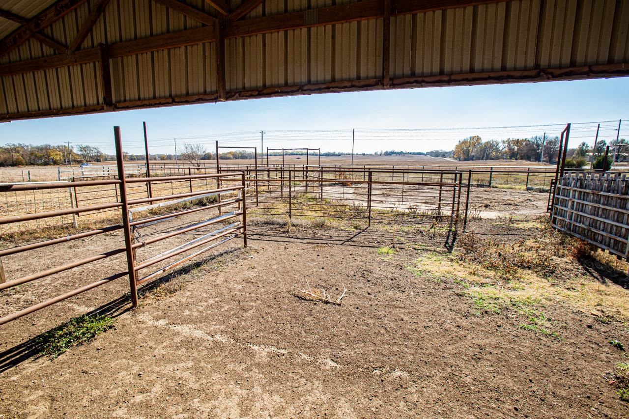 20942 Southwest Tawakoni Road Douglass, KS 67039 - Photo 31 of 34