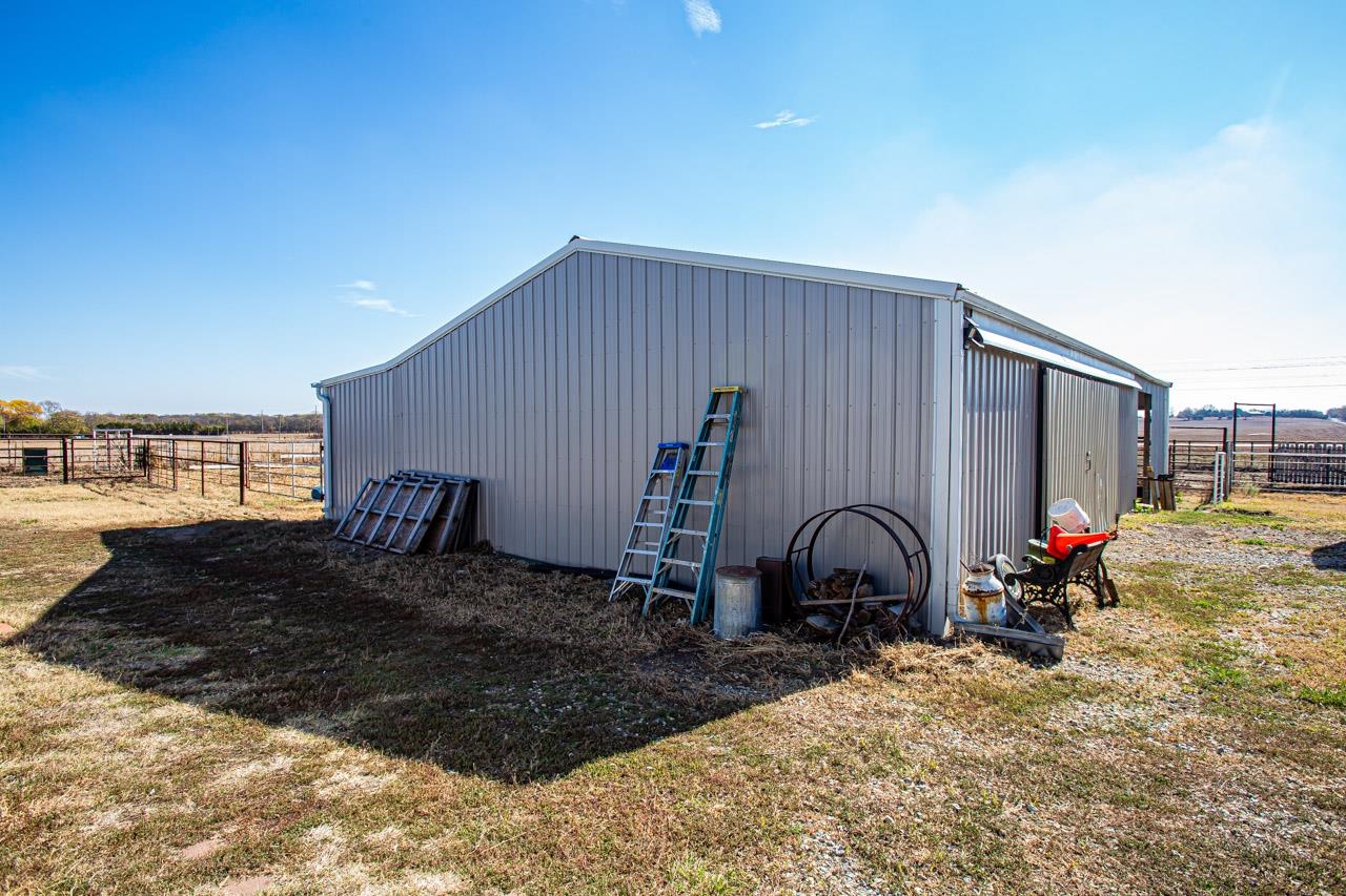 20942 Southwest Tawakoni Road Douglass, KS 67039 - Photo 32 of 34
