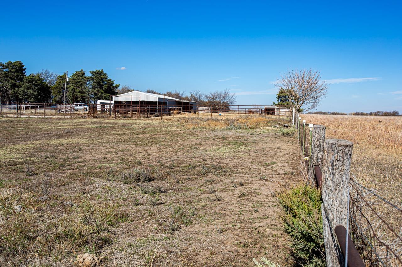 20942 Southwest Tawakoni Road Douglass, KS 67039 - Photo 8 of 34