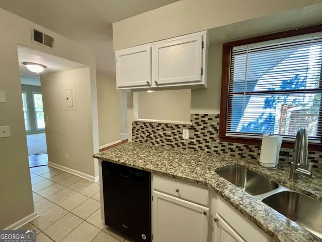 $1,600 | 666 Stratford Green Way, Avondale Estates, GA 30002