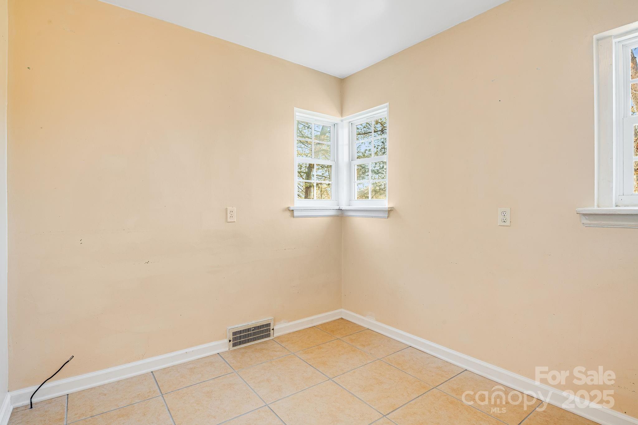 92 Parkway View Road Mars Hill, NC 28754 - Photo 14 of 46