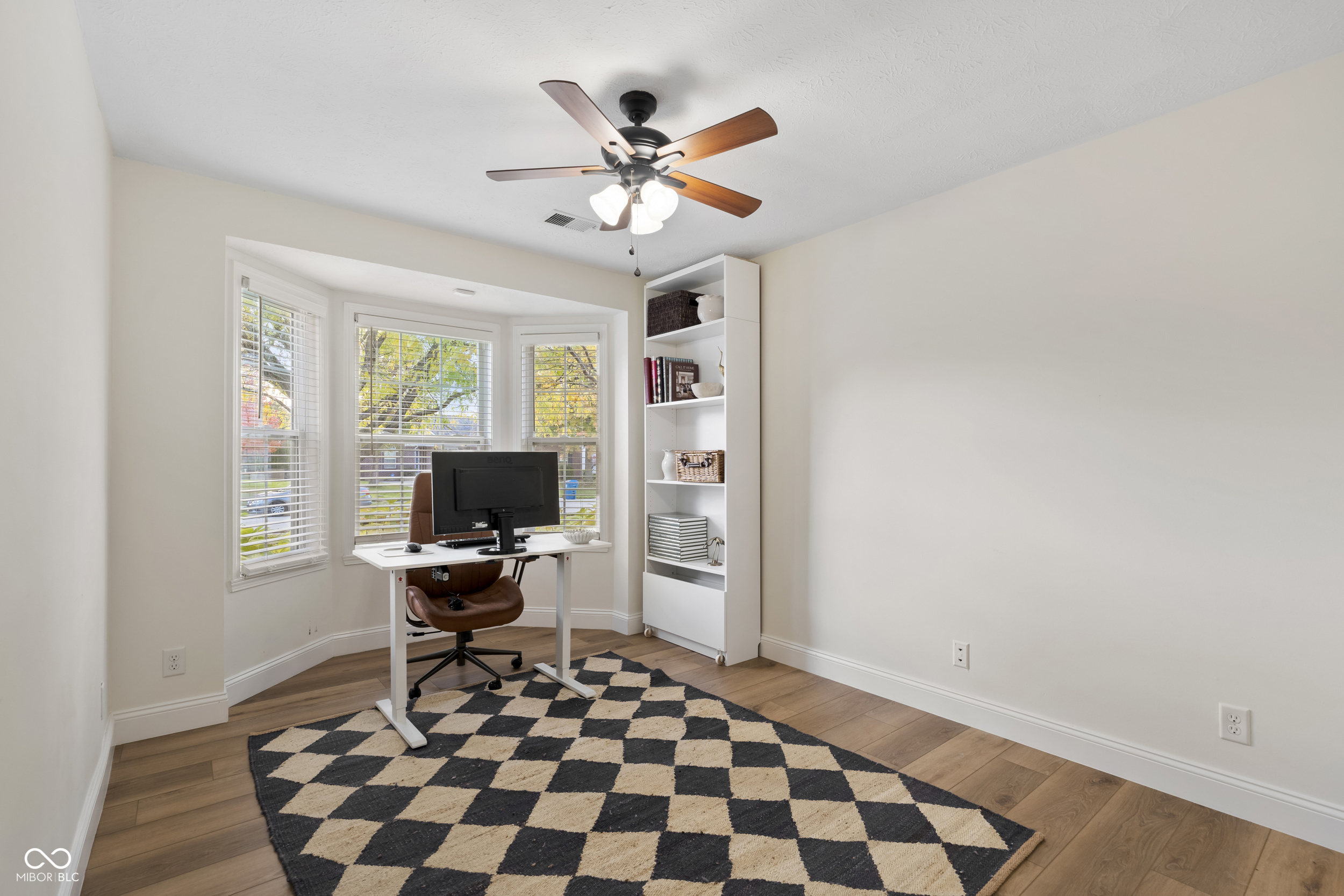 11388 Falling Water Way Fishers, IN 46037 - Photo 20 of 36