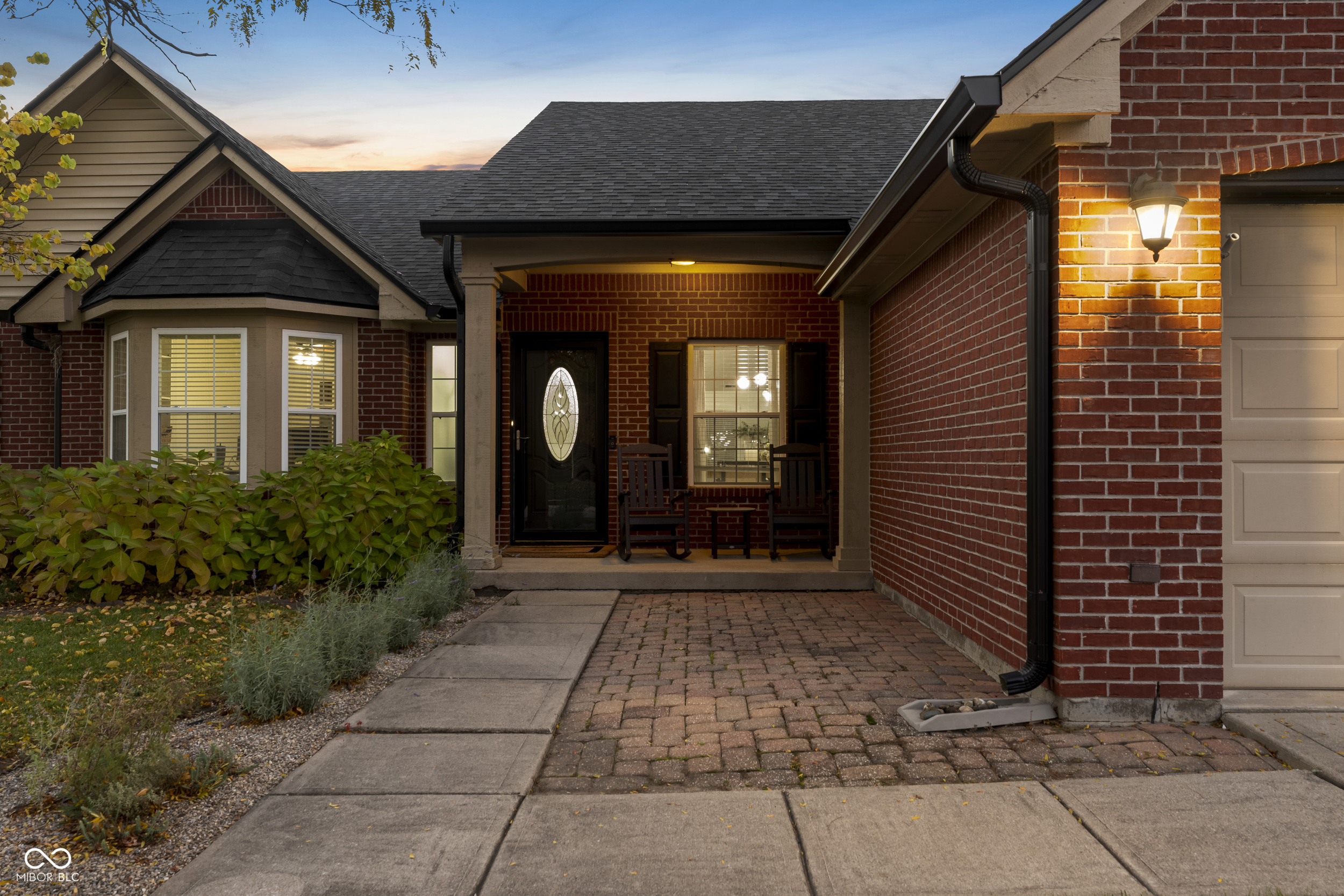 11388 Falling Water Way Fishers, IN 46037 - Photo 6 of 36