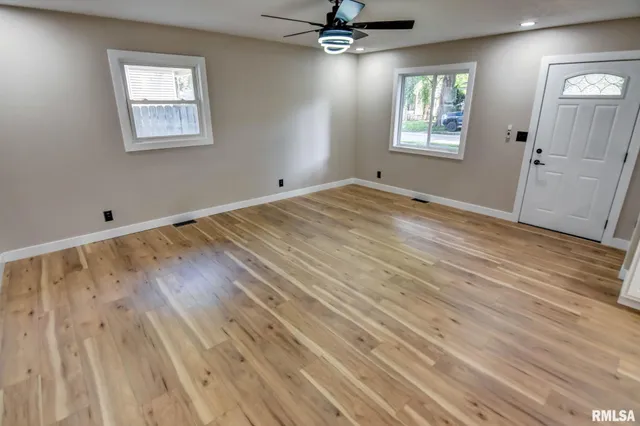 $184,900 | 513 East Oak Street, Taylorville, IL 62568