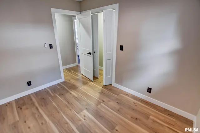 $184,900 | 513 East Oak Street, Taylorville, IL 62568