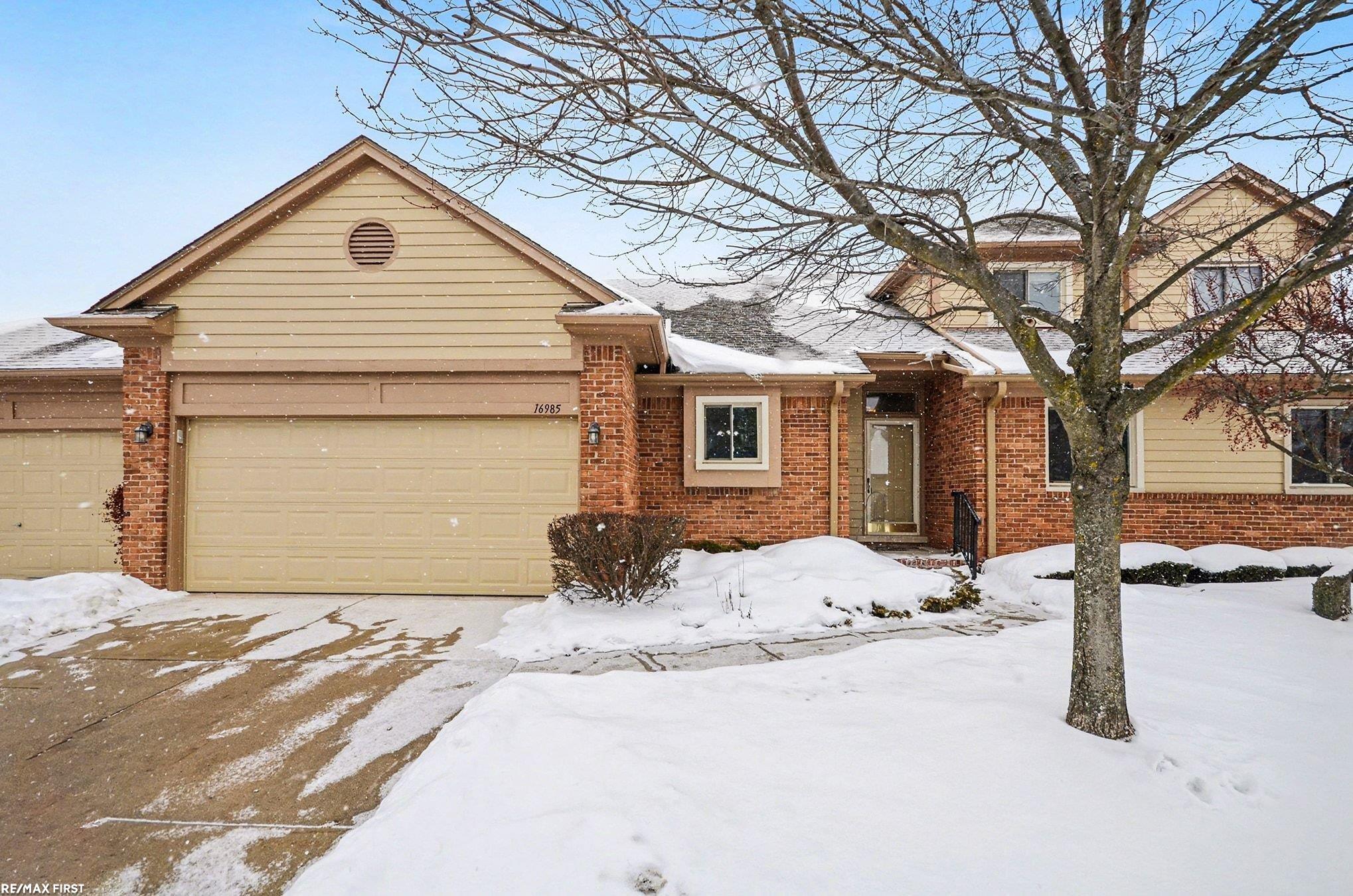 16985 Country Ridge Lane Macomb, MI 48044 - Photo 1 of 26 50198707-52bf1349-eafa-40a5-b442-6931606217b4.JPG