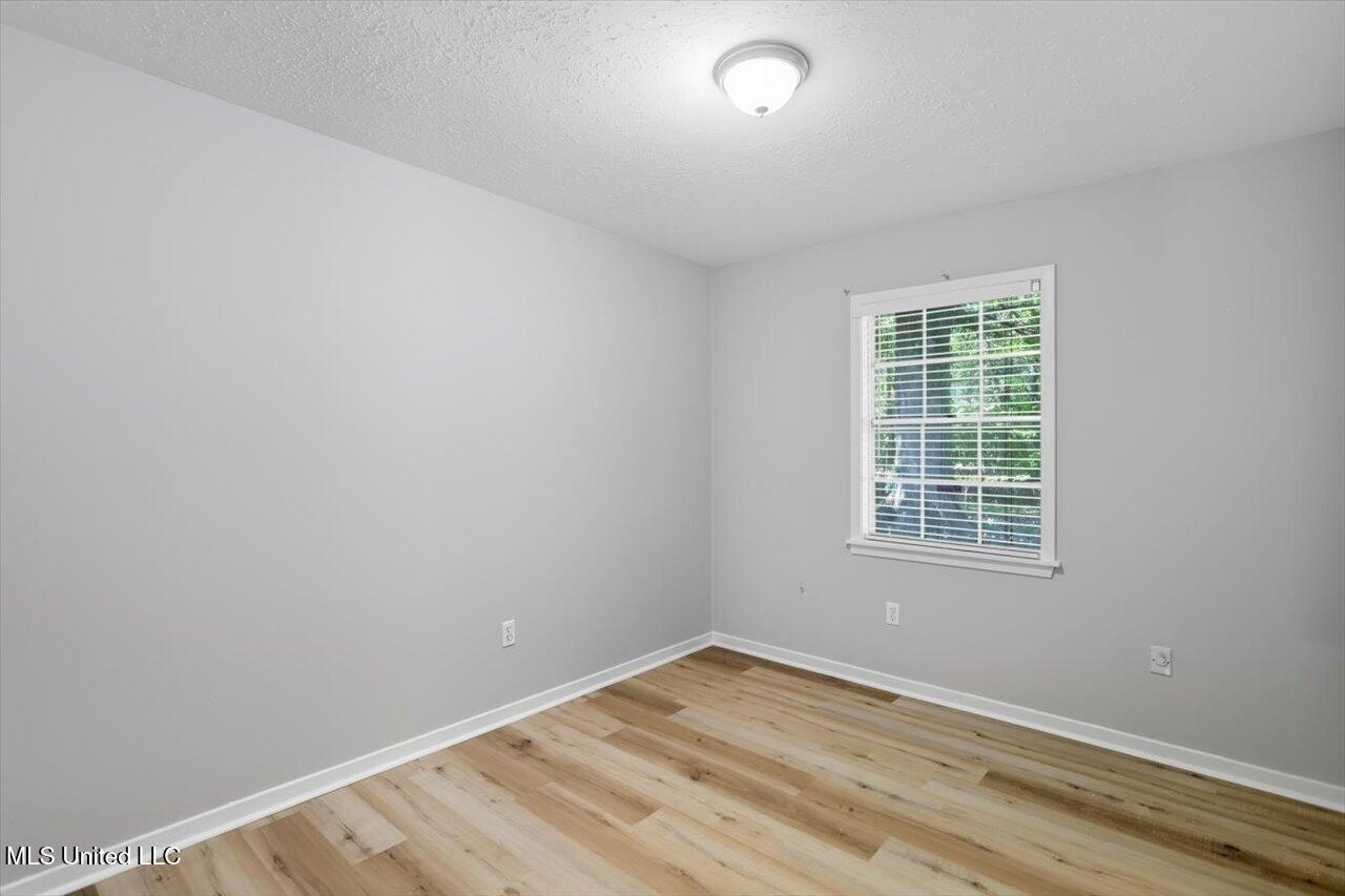 434 Sarah Street Pearl, MS 39208 - Photo 15 of 17 21-434 Sarah St _ Home Tours MS