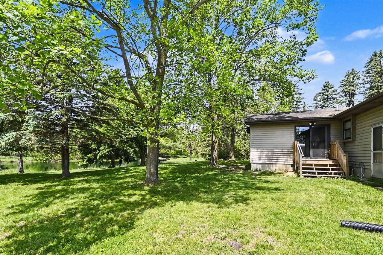 1691 North Michigan Road Eaton Rapids, MI 48827 - Photo 25 of 33