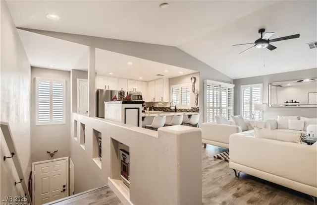 $2,000 | 7250 Diamond Canyon Lane, Unit 204, Las Vegas, NV 89149