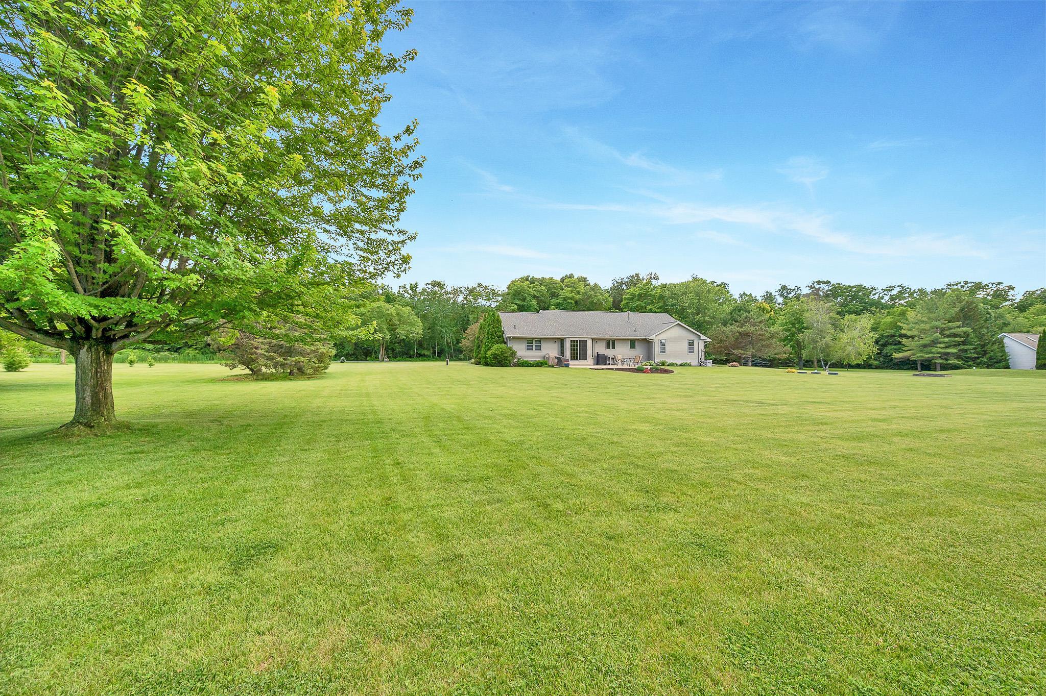 3605 Solitude Road De Pere, WI 54115 - Photo 45 of 58
