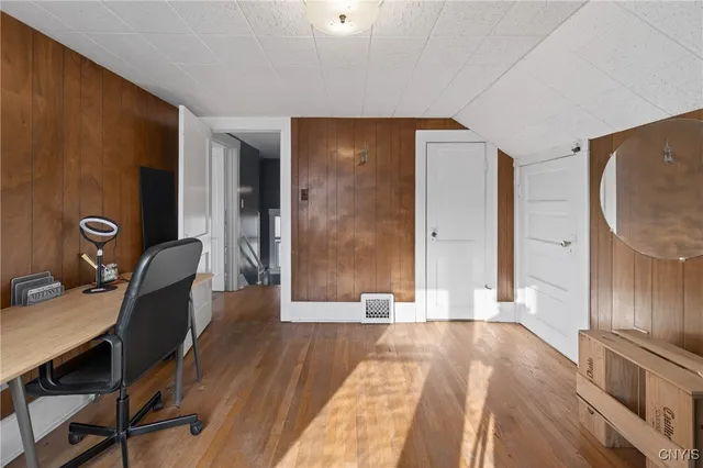 $149,900 | 430 North Monticello Drive, Syracuse, NY 13205