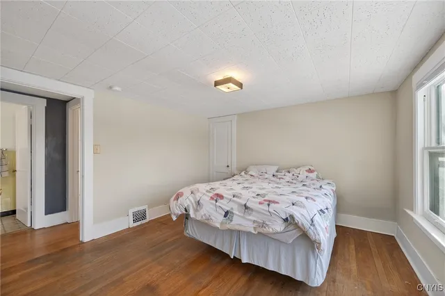 $149,900 | 430 North Monticello Drive, Syracuse, NY 13205