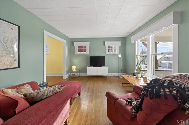 $149,900 | 430 North Monticello Drive, Syracuse, NY 13205