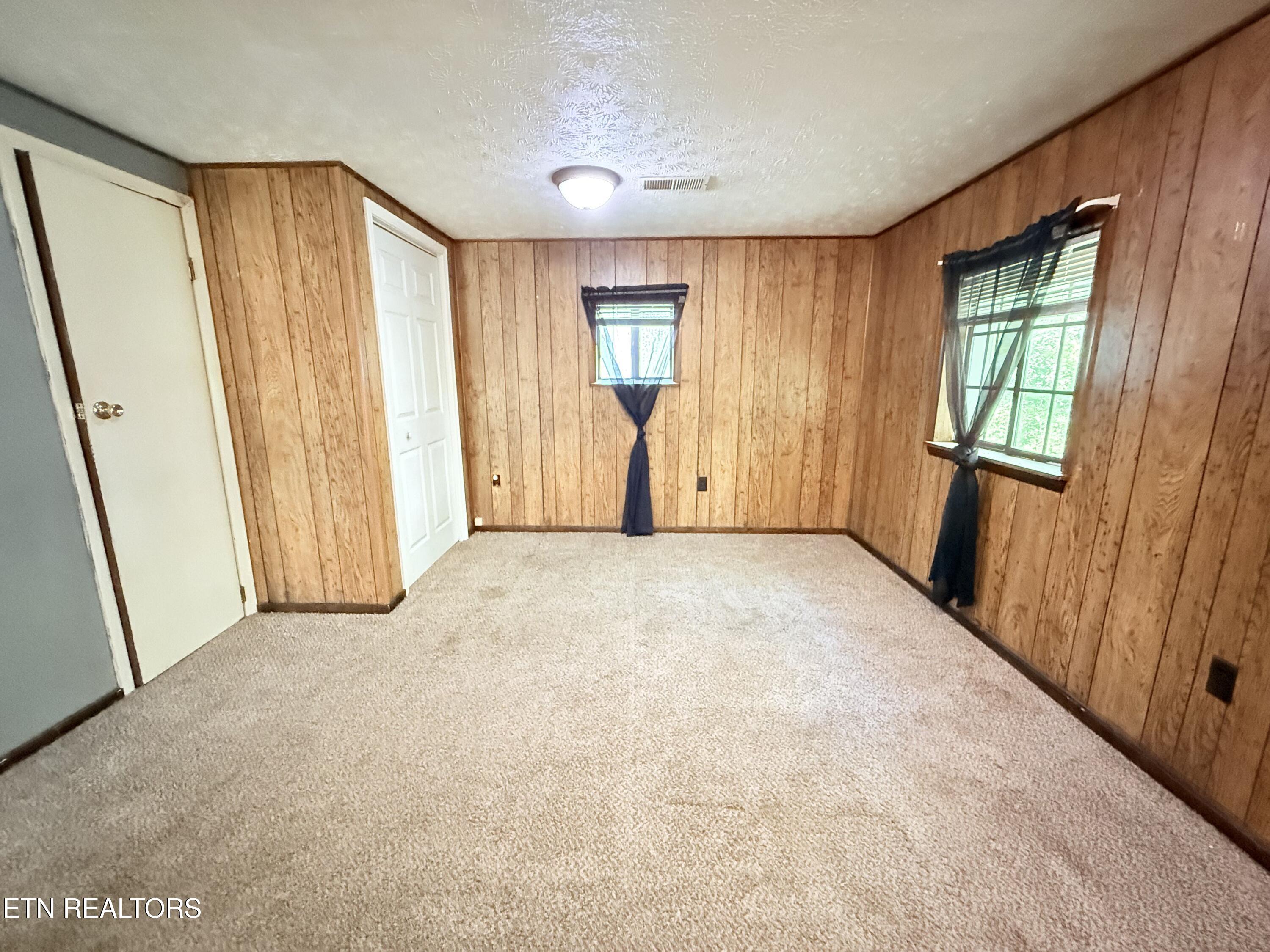 2391 Buffalo Road Oneida, TN 37841 - Photo 25 of 43 Primary Bedroom