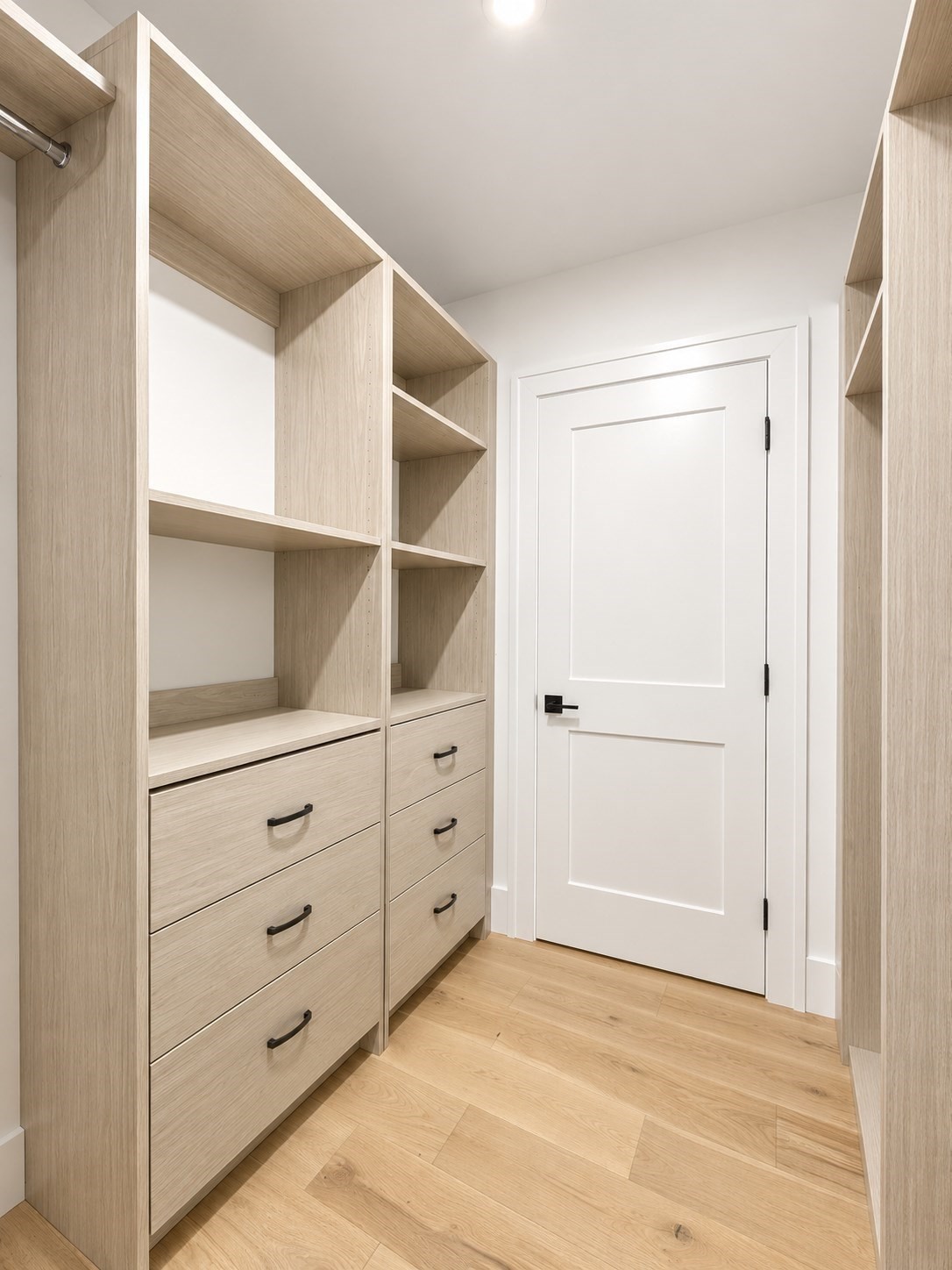 453 Albemarle Road, Unit 453 Newton, MA 02460 - Photo 7 of 21 Gallery Image 7