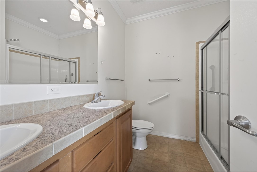 6289 Lambert Street Victor, NY 14564 - Photo 23 of 35 Master Bath