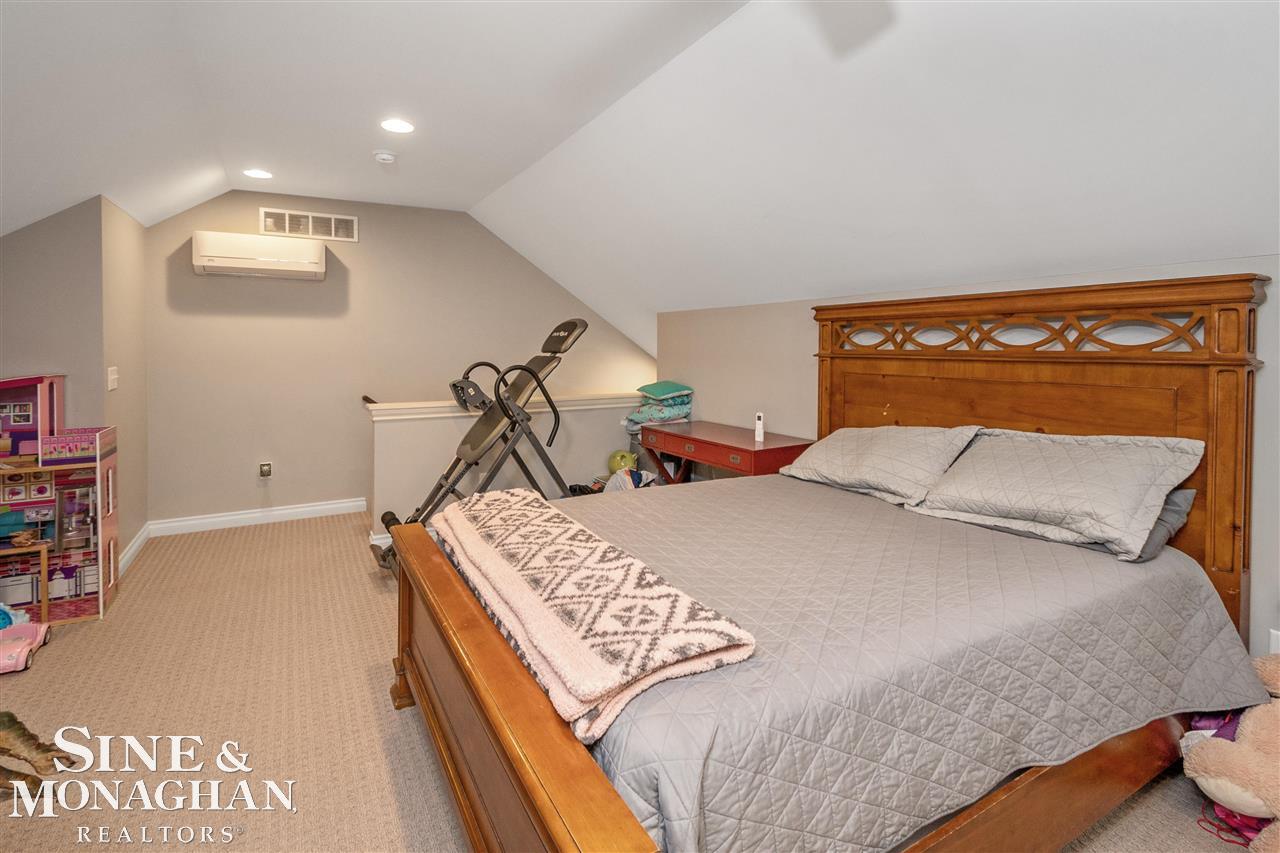 9065 Phelps Road Algonac, MI 48001 - Photo 39 of 49 50078032-38.JPG
