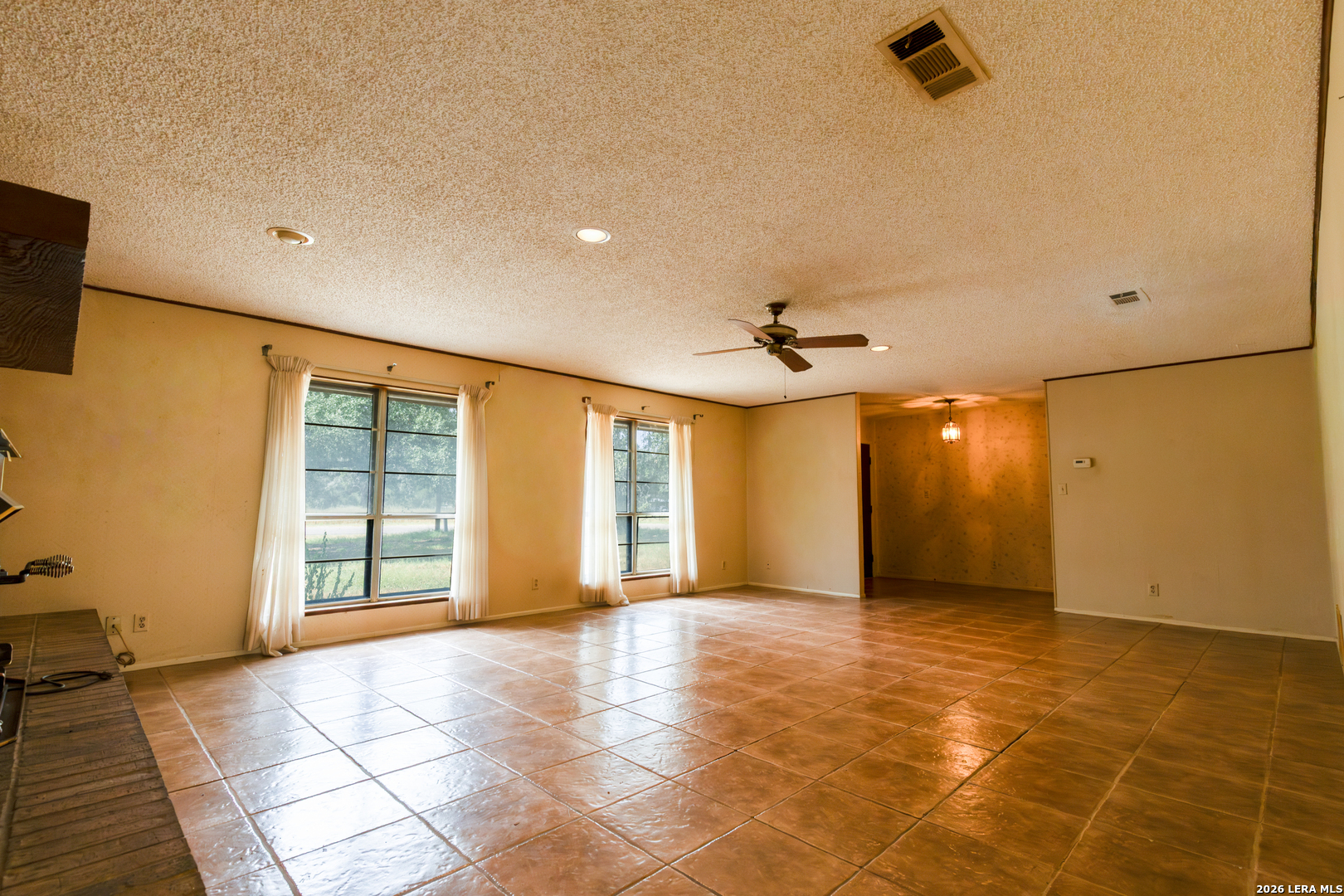 4118 Coughran Road Pleasanton, TX 78064 - Photo 6 of 20 Gallery Image 6