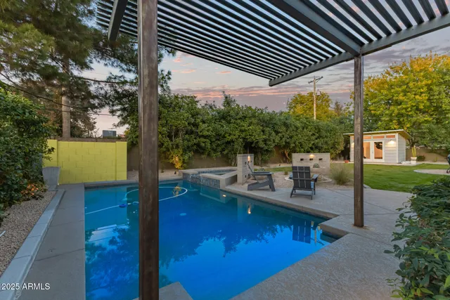 $950,000 | 1318 West Glenn Drive, Phoenix, AZ 85021