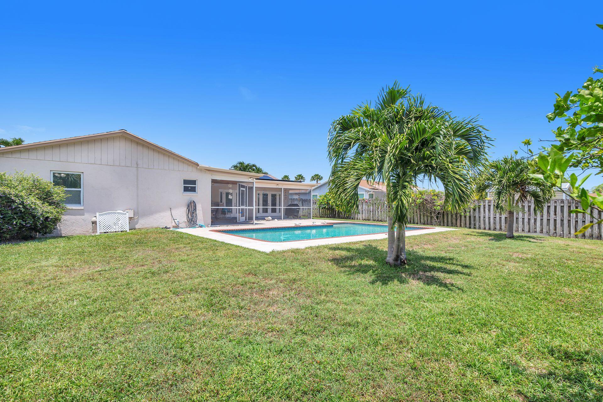 502 Oak Terrace Jupiter, FL 33458 - Photo 28 of 37 32