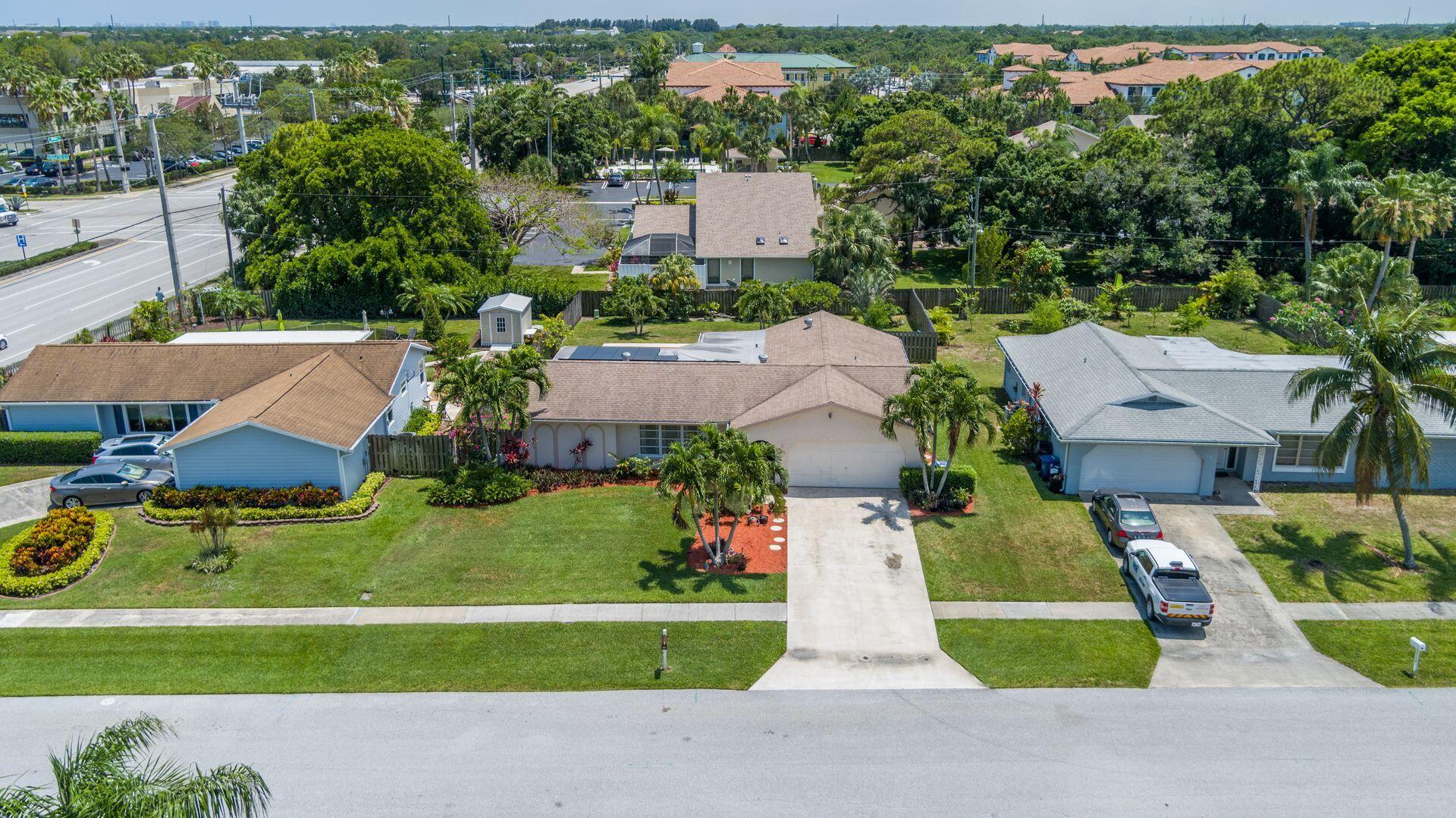 502 Oak Terrace Jupiter, FL 33458 - Photo 36 of 37 41