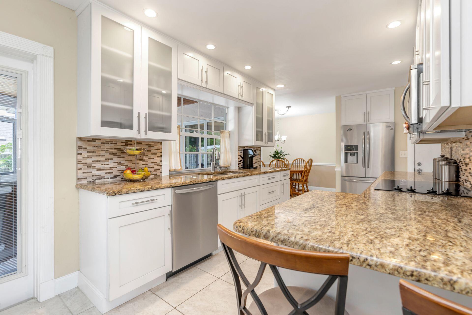 502 Oak Terrace Jupiter, FL 33458 - Photo 7 of 37 Kichen