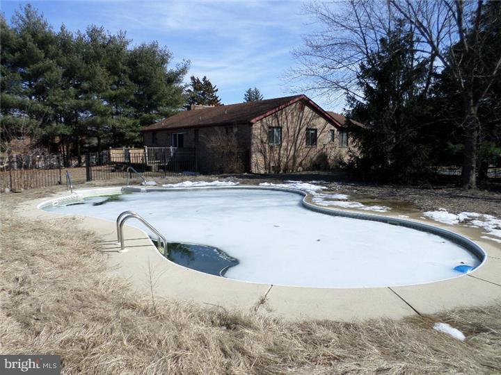 48 Wayside Road Berlin, NJ 08009 - Photo 16 of 19 Gallery Image 16