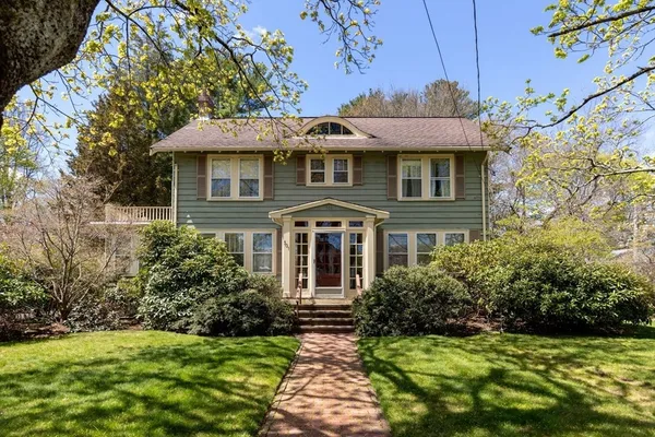 $680,000 | 301 Highland Avenue, Randolph, MA 02368
