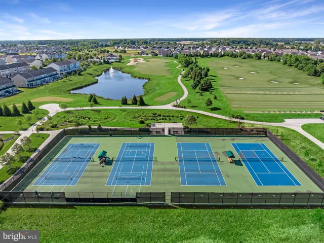 a view of yard with front of house