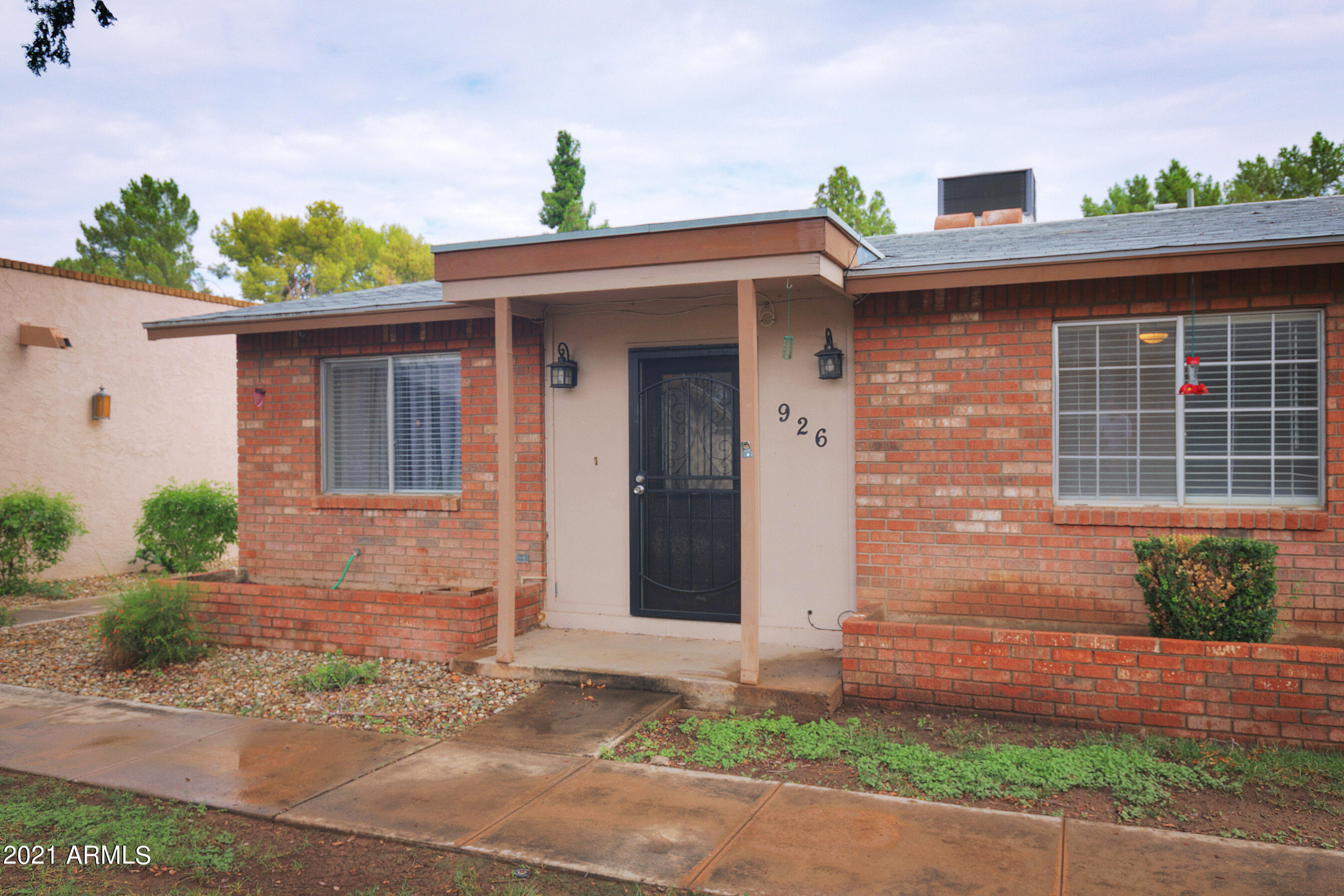 926 North Date Mesa, AZ 85201 - Photo 2 of 24 926NDate001
