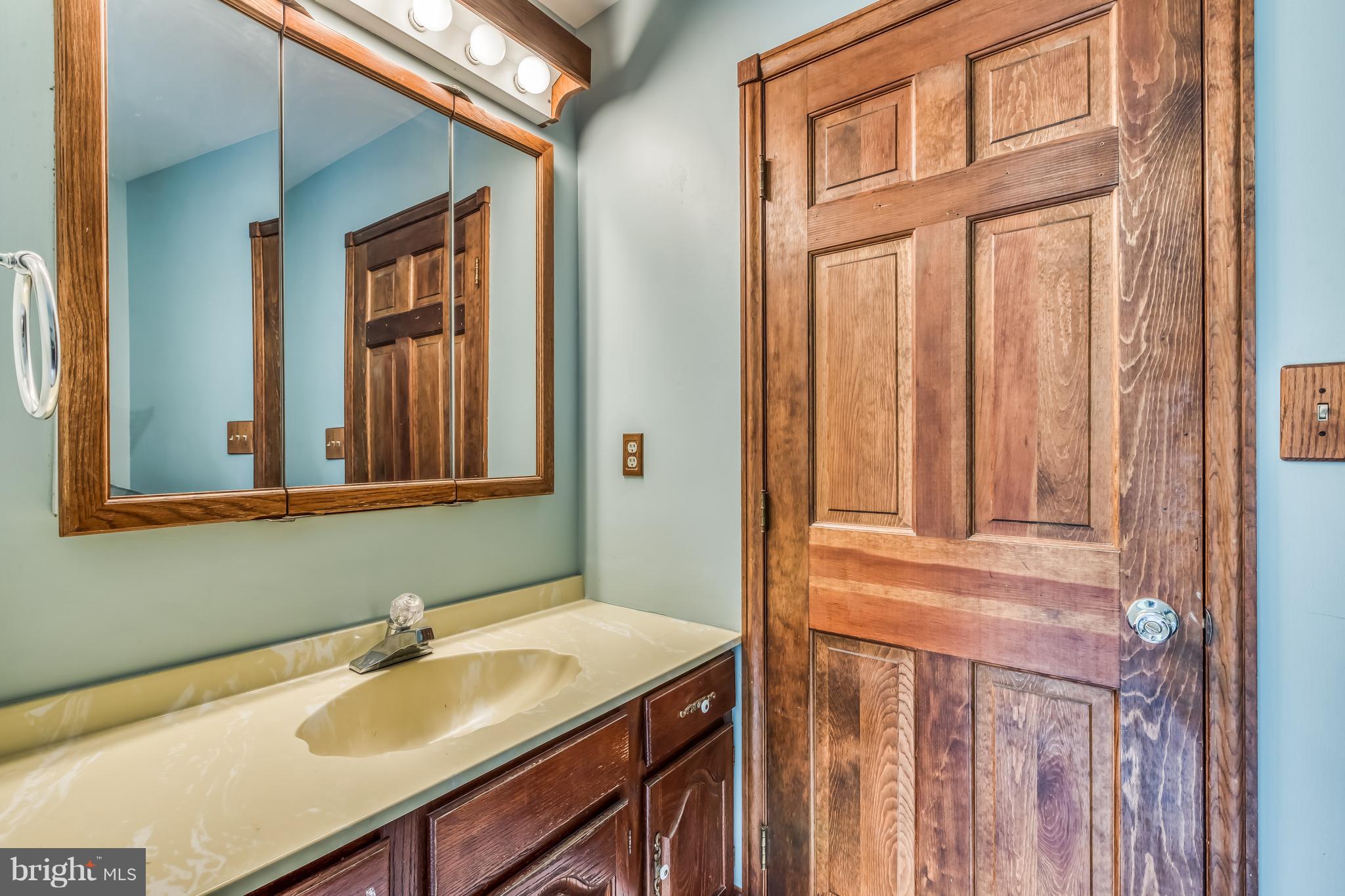 2720 Duvall Road Woodbine, MD 21797 - Photo 21 of 26 Upper level full bath