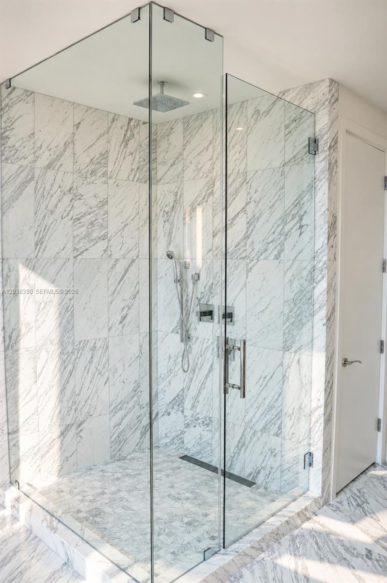 175 Southeast 25th Road, Unit 3103 Miami, FL 33129 - Photo 23 of 39