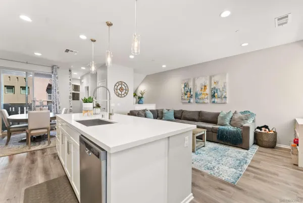 $749,000 | 1291 Via Lucero, Oceanside, CA 92056