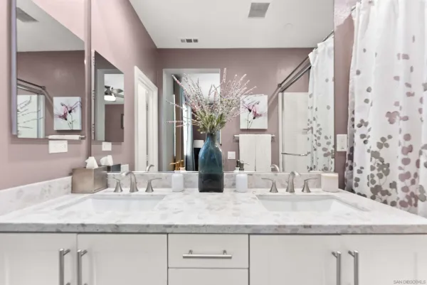 $749,000 | 1291 Via Lucero, Oceanside, CA 92056