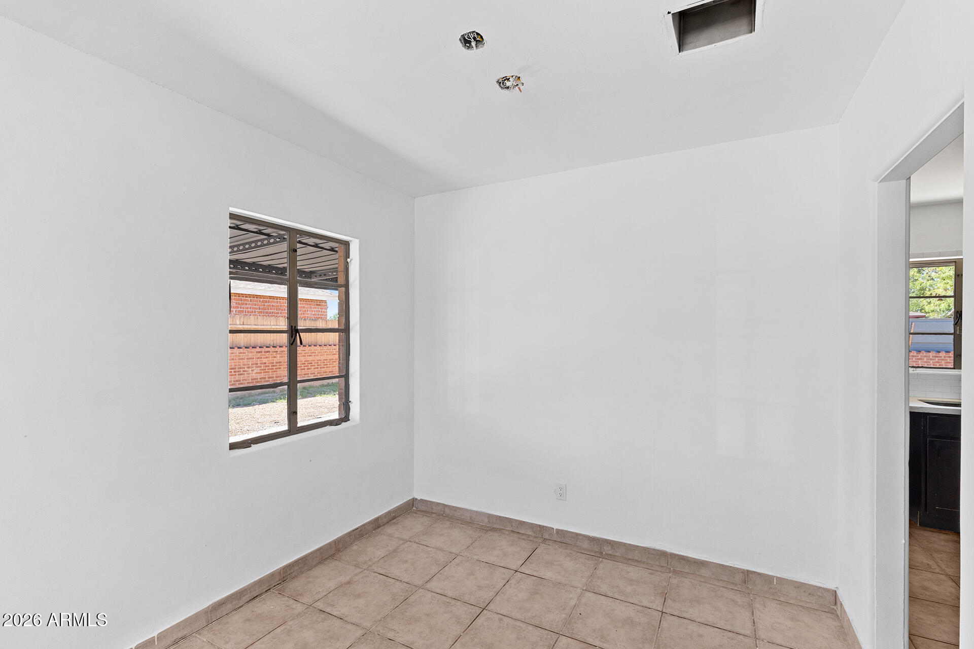 2935 East Portland Street Phoenix, AZ 85008 - Photo 14 of 33 17
