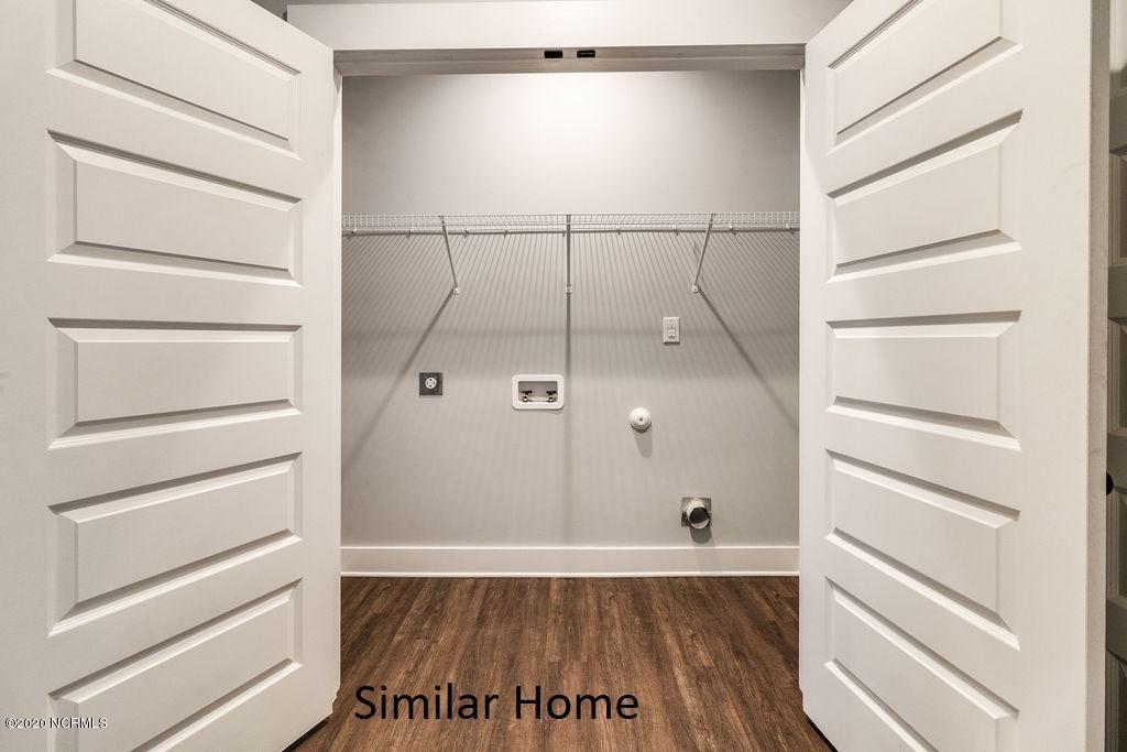 430 Elgin Road Hubert, NC 28539 - Photo 11 of 28 Laundry Area