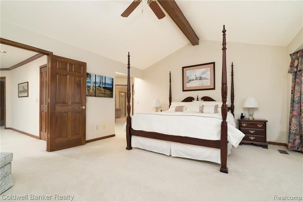 3736 Newcastle Drive Rochester Hills, MI 48306 - Photo 16 of 40