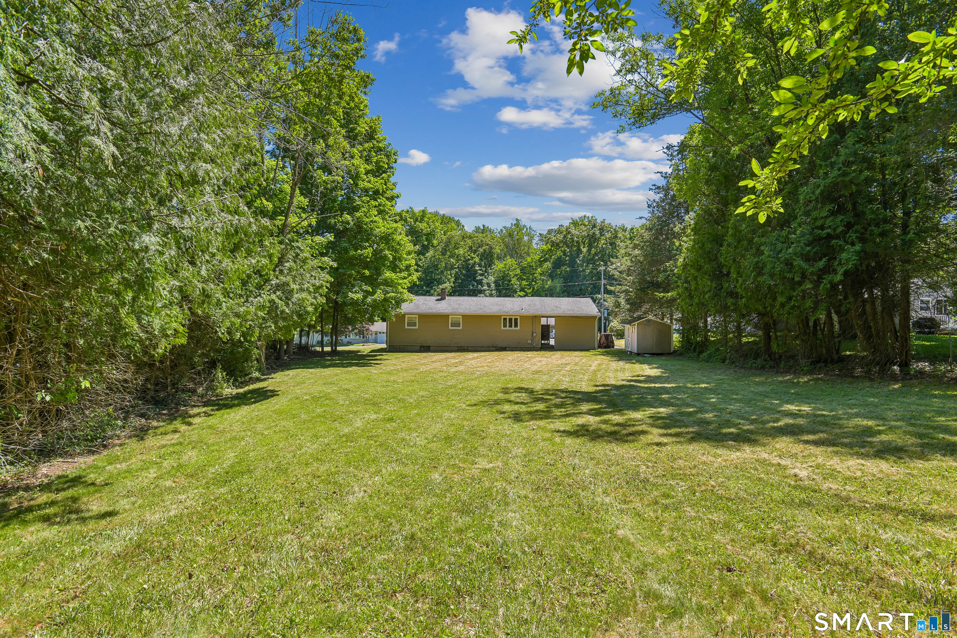 23 Ridgecrest Road Wallingford, CT 06492 - Photo 3 of 25