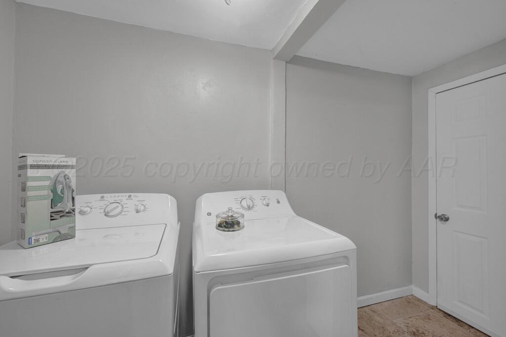 1011 Southwest 48th Avenue Amarillo, TX 79110 - Photo 16 of 22 Utility Room