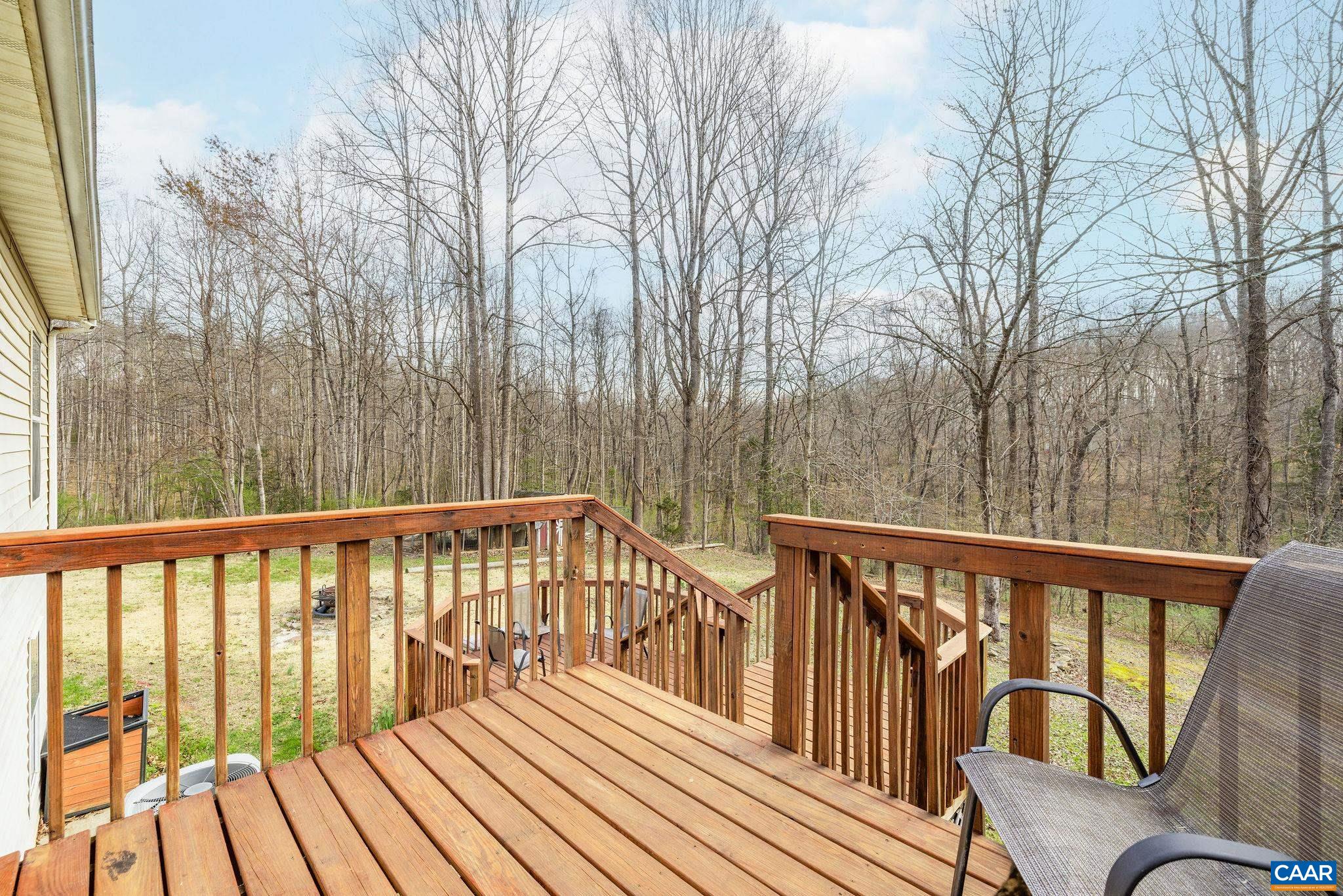 462 Fox Hunters Lane Madison, VA 22727 - Photo 22 of 65 a view of balcony with wooden floor and fence